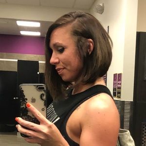 Meet your Posher, Adelle